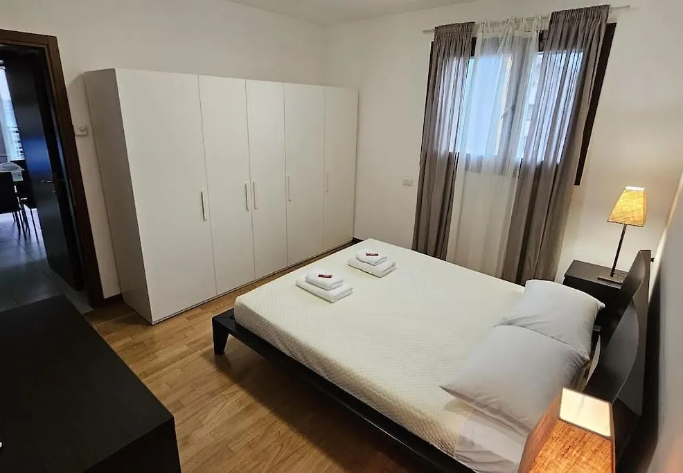 13Th Floor, Garage Gratis, Metro M5 A 200Mt, Giardino Giochi, Bicocca Apartment Milan